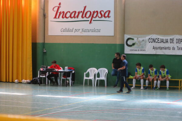 Sigue mejorando, pero continua sin ganar en el equipo juvenil de la EFS Futsal Tarancón en la liga Regional de Fútbol Sala Grupo III