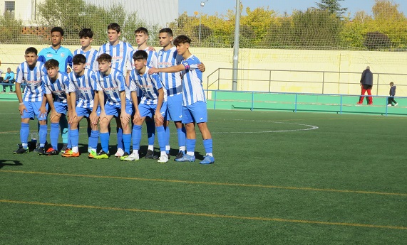 En la liga Nacional Juvenil de fútbol, la EFB Jesús de la Ossa, recibe al quinto clasificado EFB Miguelturra en el Estadio Municipal