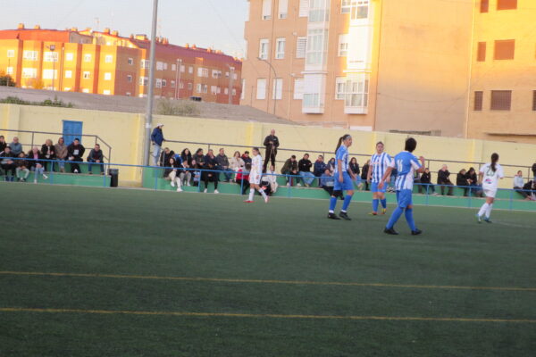 En los últimos cinco minutos, resolvió un emocionante encuentro el equipo femenino de la EFB Jesús de la Ossa ante el Hellín Femenino