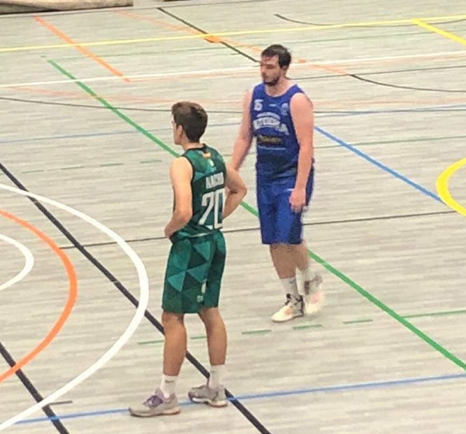 El jugador taranconero, Eduardo Bricio,  en las filas del Jofemesa ADC Boadilla, comienza a perfilarse en la titularidad del equipo en Liga EBA