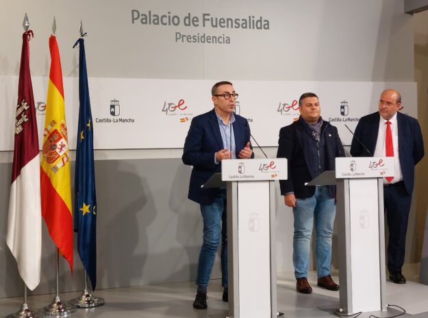 De la Rosa pone en valor que en CLM se siga avanzando en diálogo social con mayúsculas para mejorar la vida de las personas