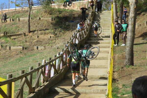 El ciclo cross de Castilla la Mancha, despide el año en el circuito Juan Carlos de la Ossa, Ermita de Riánsares con un entrenamiento general.