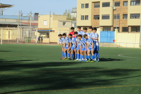 El equipo Juvenil B de la EFB Jesús de la Ossa, terminó con dos jugadores menos en el terreno de juego y perdió ante el Ugena por tres goles a cero