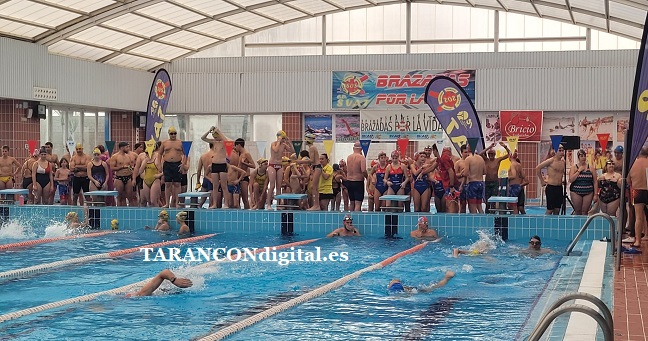 Un año más «Brazadas por la vida» en Tarancón reúne a un buen número de deportistas ante una buena causa colaborar con ADEMTAC