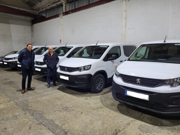La Diputación de Cuenca incorpora cinco nuevas furgonetas para los servicios de mantenimiento y la residencia provincial