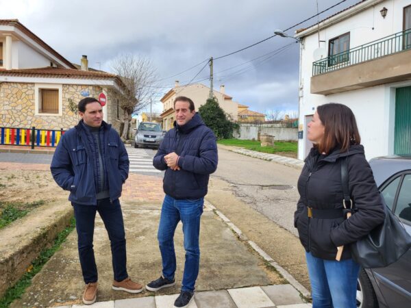 La Diputación de Cuenca está invirtiendo 183.000 euros en Mariana para caminos, abastecimiento de agua y asfaltado de acalles