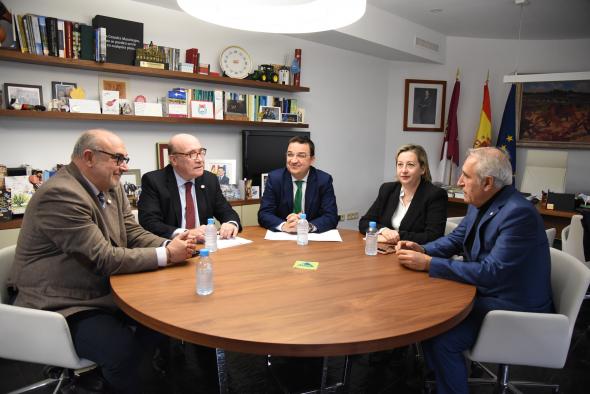 Castilla-La Mancha pondrá el próximo 11 de enero la alfombra roja a la II gala de entrega de los Broches Gastronómicos del Medio Rural 2023