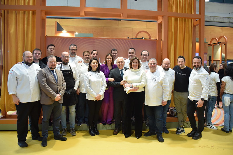 El Gobierno de Castilla-La Mancha reconocerá con chaquetillas y placas a los 82 embajadores de la marca gastronómica regional Raíz Culinaria