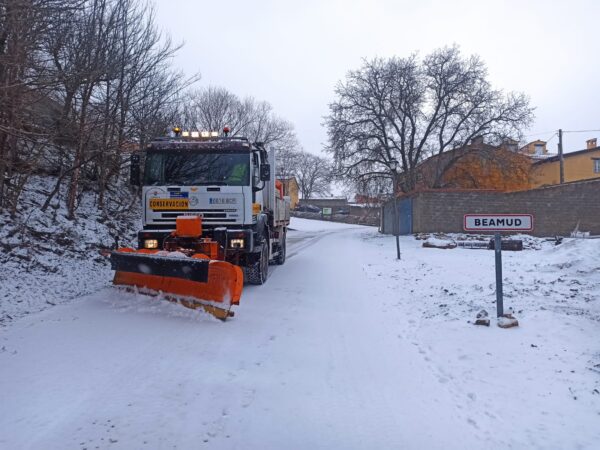 La Diputación de Cuenca moviliza quince medios para limpiar de nieve y hielo las carreteras de la Red Provincial