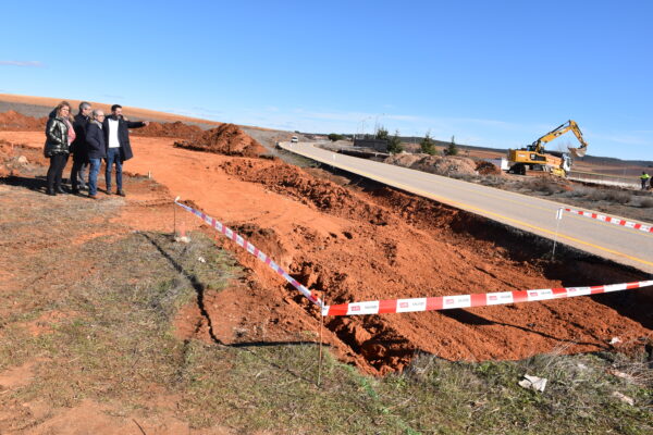 Se inician las obras de la glorieta en la CM-2202 en Motilla del Palancar con un presupuesto de más de 355.000 euros