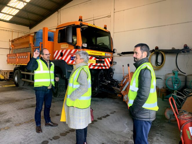 La subdelegada del Gobierno visita el Centro de Conservación de Carreteras de Cuenca