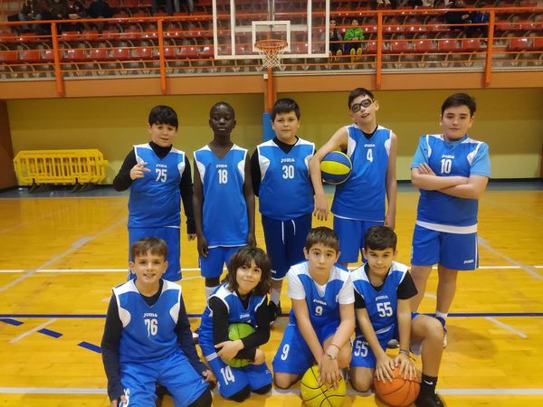 En la fase zonal senior de Baloncesto, Hormigones y Ferrallas CB Tarancon forzó con un triple de Álvarez Pérez la prorroga perdiendo ante el segundo clasificado en la misma