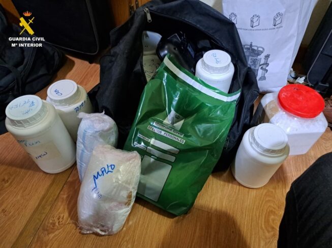 La Guardia Civil localiza un punto de distribución de droga en Tomelloso aprehendiendo casi 6 kilos de cocaína lista para su venta