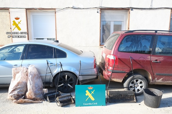 La Guardia Civil interviene 6000 kilogramos de aceitunas sustraídas en la zona sur de la provincia de Toledo, en el marco de la “Operación Oleato”