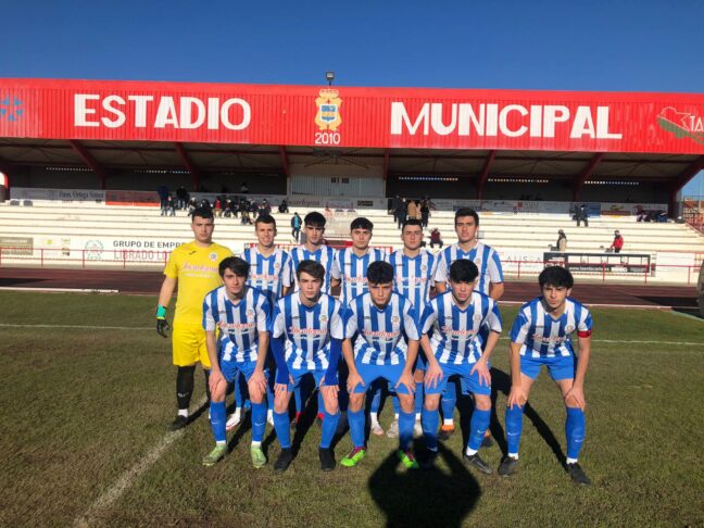Desplazamiento en la Liga Nacional Juvenil para el equipo de la EFB Jesús de la Ossa a Albacete para enfrentarse al líder del grupo el viernes por la tarde noche.