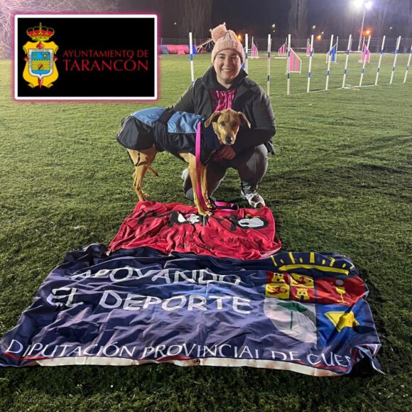 El binomio formado por Sella y Elena del club Momo Agility Tarancón  consiguen los puntos para ascender de grado en la competición de Casarrubuelos