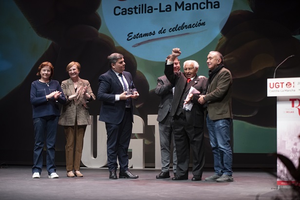 UGT Castilla-La Mancha celebra su 30 aniversario reconociendo el valor de la lucha sindical