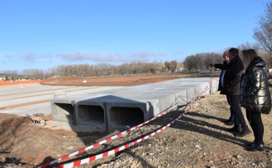 El vicepresidente regional y el alcalde de Cuenca visitan las obras de conexión de El Terminillo con la Ronda Oeste