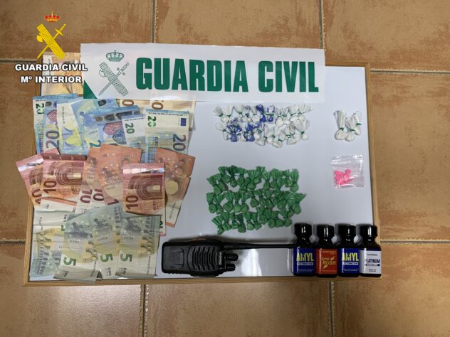 La Guardia Civil detiene a un individuo por un delito de tráfico de drogas
