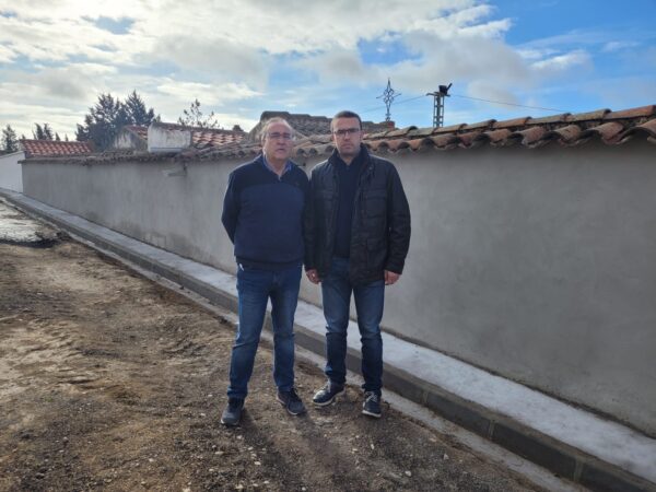 La Junta concede una ayuda de 20.000 euros al Ayuntamiento de Santa María de los Llanos para la adecuación del cementerio