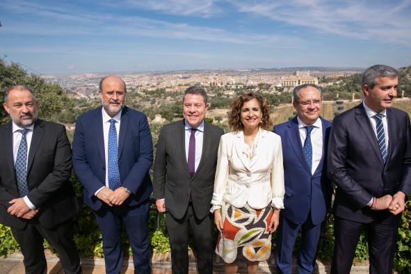 El presidente García-Page valora que Castilla-La Mancha vaya a recibir un “25 por ciento más de fondos europeos” hasta el año 2027