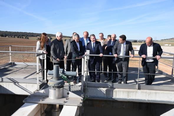 Hoy se ha puesto en funcionamiento el sistema de abastecimiento de agua a la Llanura Manchega en Saelices