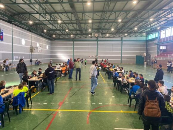 Un equipo del Colegio Melchor Cano, con jugadores de Club Ajedrez Caissajedrez de Tarancón, han participado en el I Campeonato Regional por equipo de Colegio en una excelente experiencia para los escolares.