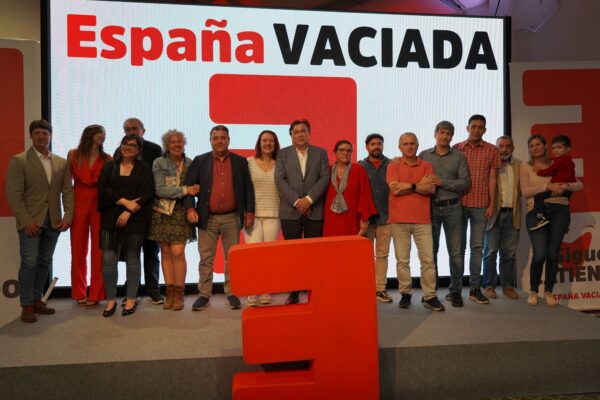 España Vaciada se muestra convencida de llegar a las instituciones en la presentación de sus candidaturas para el 28M