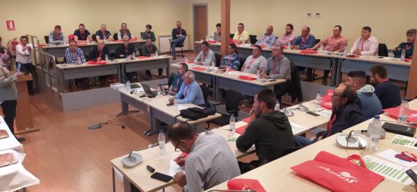 Más de 60 ganaderos y agricultores asisten a la III edición de ‘Aula sostenible’ de ICPOR