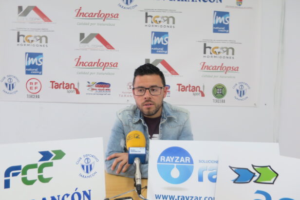 Jorge Cañete, ante la próxima temporada, tiene claro que “Hay que dejar un espacio y descanso a los jugadores” por lo que sigue en contacto pero no hay ninguna oferta todavía. Si le gustaría “ampliar el cuerpo técnico, preparador físico y alguien mas”.