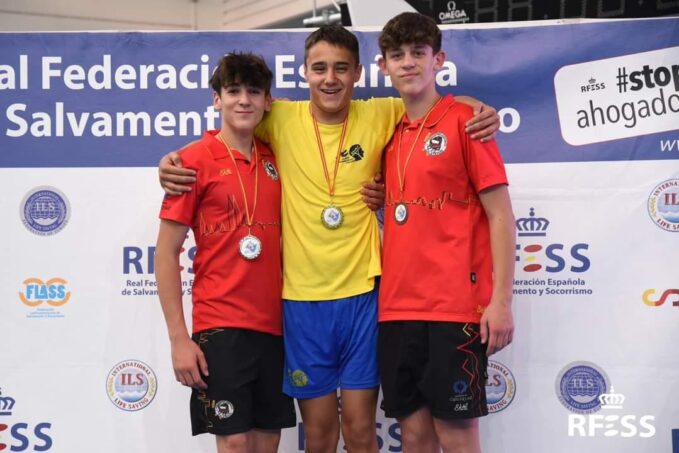 Jose Luis Sánchez Abarca Castaño del SVAT (Salvamento y Socorrismo Tarancón), campeón de España y Récord nacional Cadete en 50 metros arrastre.
