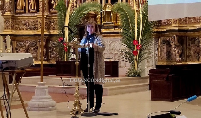 Andrea Ortega nos invitaba en su Pregón de Semana Santa a reflexionar sobre la Pasión que sufren hombres y mujeres de nuestro tiempo