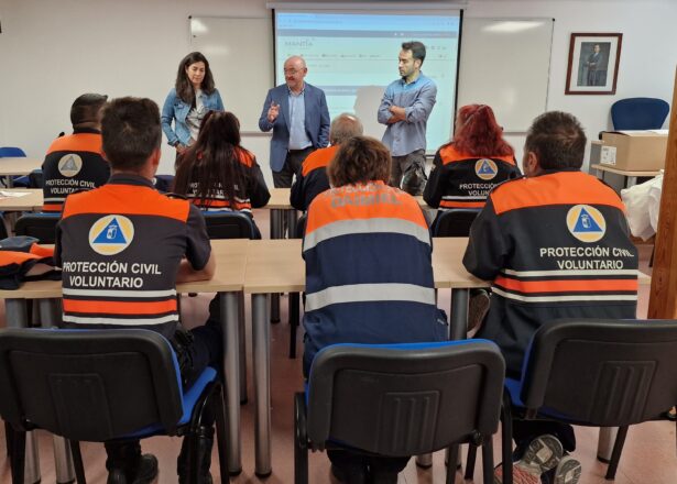 El Gobierno regional forma en intervención en centros de atención social y en reanimación cardiopulmonar