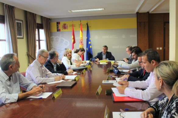 El PEEZRD permitirá la contratación este año de 2.344 trabajadores desempleados del sector agrario en Castilla-La Mancha con un presupuesto de 12,2 millones de euros