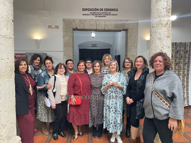El Museo Casa Parada expone hasta el 31 de mayo «Con las manos en el barro» de alumn@s escuela de cerámica y decoración «La Mirada Mágica»