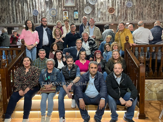 La Peña El Mosto de Tarancón presentaba ayer en el transcurso de una Asamblea General a su nueva Junta Directiva que integran 31 personas