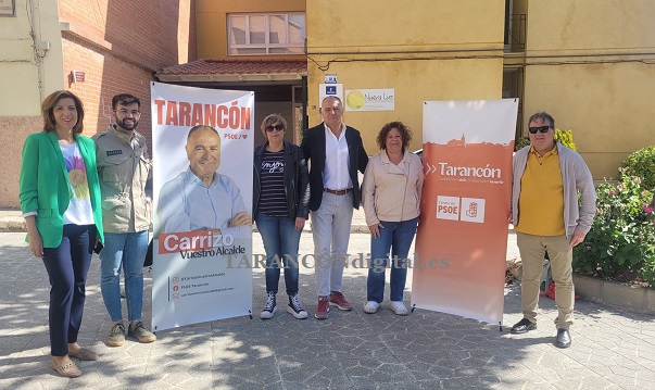La candidatura del PSOE en Tarancón visitaba hoy el centro de Nueva Luz para trasladarles las propuestas de su programa en el marco de «ciudad solidaria»