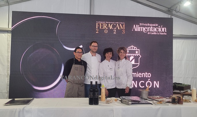 Excelente Showcooking de Roberto Hidalgo de Finca la Estacada y Marta Paz de Marlo en Feracam este mediodía