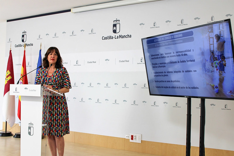 El Gobierno de Castilla-La Mancha autoriza la implantación del Grado de Física y un Máster en Energías Renovables en la UCLM