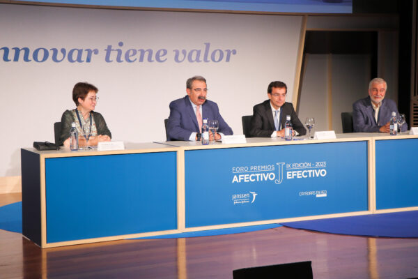 Castilla-La Mancha reafirma su compromiso “con una salud más innovadora, humana, sostenible y centrada en las personas”