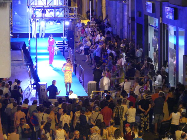 El viernes 23 vuelve a Cuenca «La noche mágica de las compras»