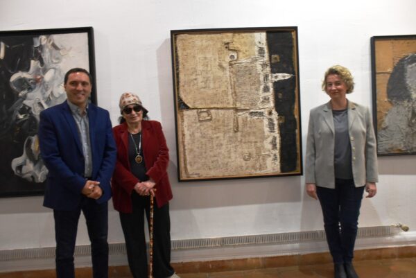 La familia de Millares cede una nueva arpillera a la Fundación Antonio Pérez que estará expuesta en la primera sala del museo