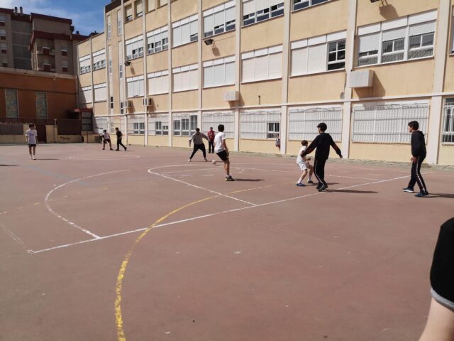 Con 19 equipos, el sábado XII Maratón Solidario de Fútbol Sala  en el Colegio de las Hermanas Mercedarias.