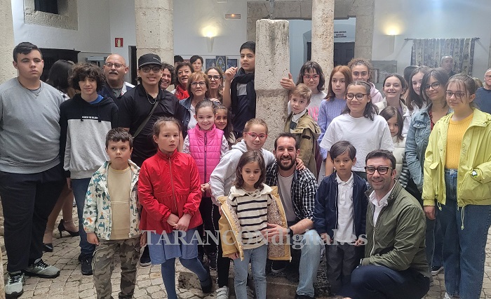 La Academia de Javier Córdoba expone durante este mes de Junio en Casa Parada un total de 50 obras de distintas técnicas realizadas por sus alum@s