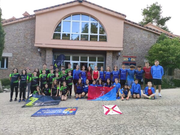 Nueva experiencia para las jóvenes triatletas del CD Atletismo Tarancón, convivencia con el  Trischool Cuenca en Fuente las Tablas