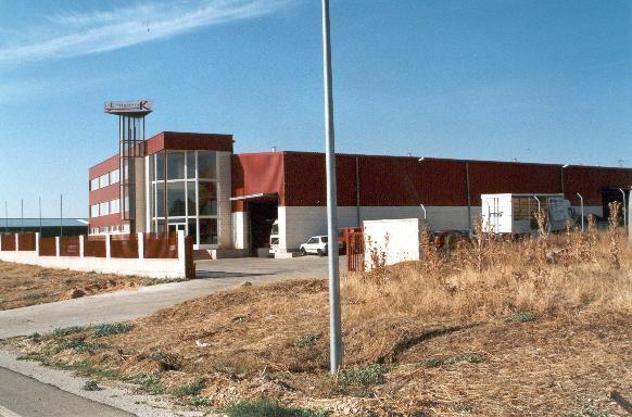Un trabajador de 59 años ha resultado herido tras sufrir un corte con una chapa en Villarrubio (Cuenca)