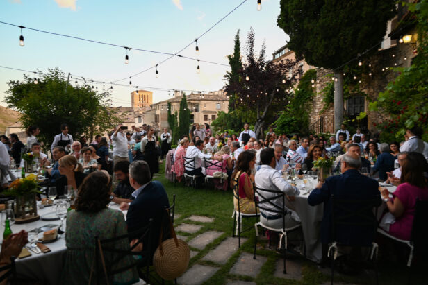 Nuevo éxito de la cena en el jardín de Sofía, segundo lugar emblemático para conmemorar la capitalidad gastronómica