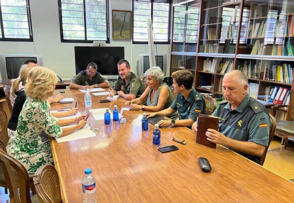 Junta y Subdelegación del Gobierno intensificarán la vigilancia en la zona de las Chorreras del Cabriel