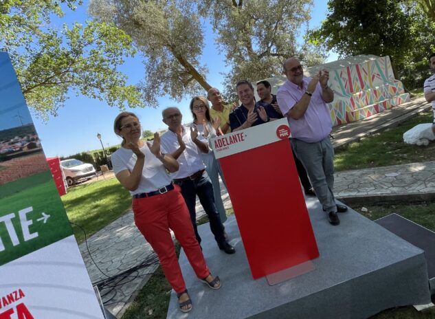 El cabeza de lista al Congreso, Luis Carlos Sahuquillo, ha destacado en Campillo de Altobuey que los socialistas “apostamos por las energías renovables para cortar el cambio climático que ve todo el mundo menos el PP y VOX”