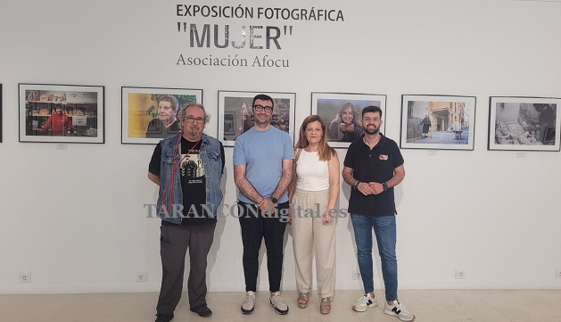 El hall principal del Auditorio Municipal acoge una exposición fotográfica bajo el título «Mujer» realizada por la Asociación Afocu de Cuenca